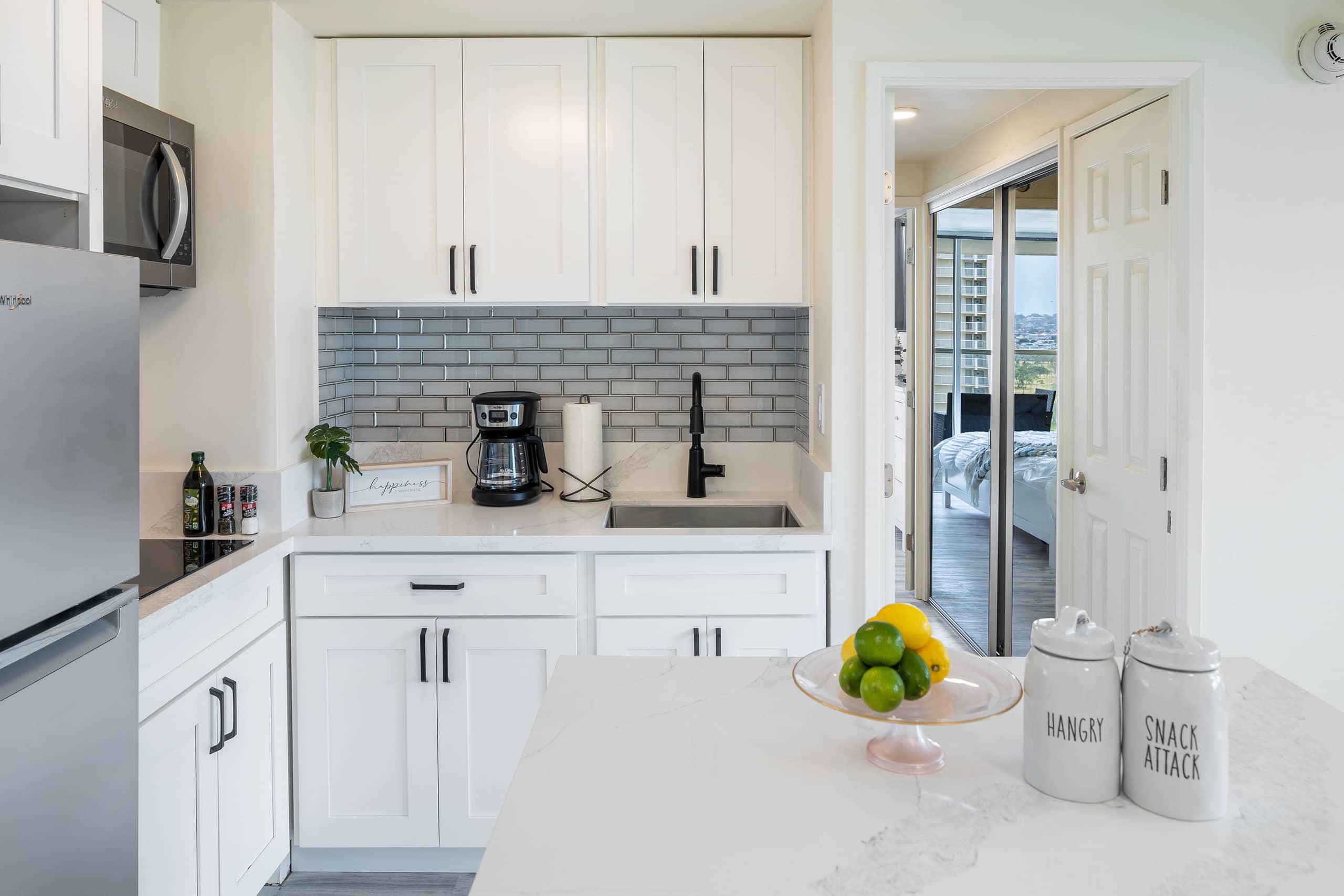 Condo in Honolulu · ★4.92 · 1 bedroom · 3 beds · 1 private bath - Image 11