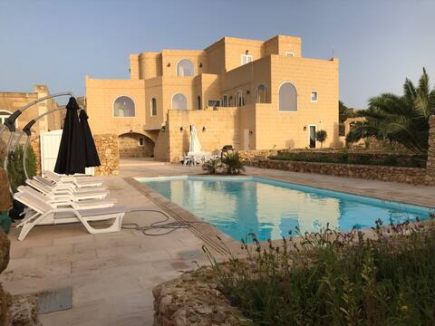 Beautiful Farmhouse Villa with large pool & garden