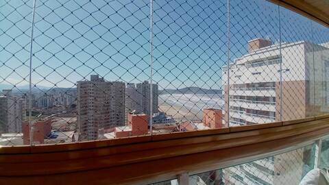 Fantastic apartment facing Beach.