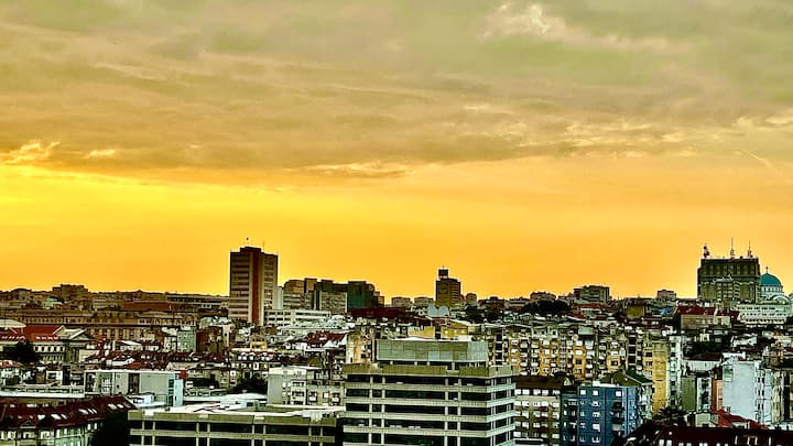 استمتع بالمنظر الصباحي لبلغراد من غرفة نومنا في شنغهاي. 