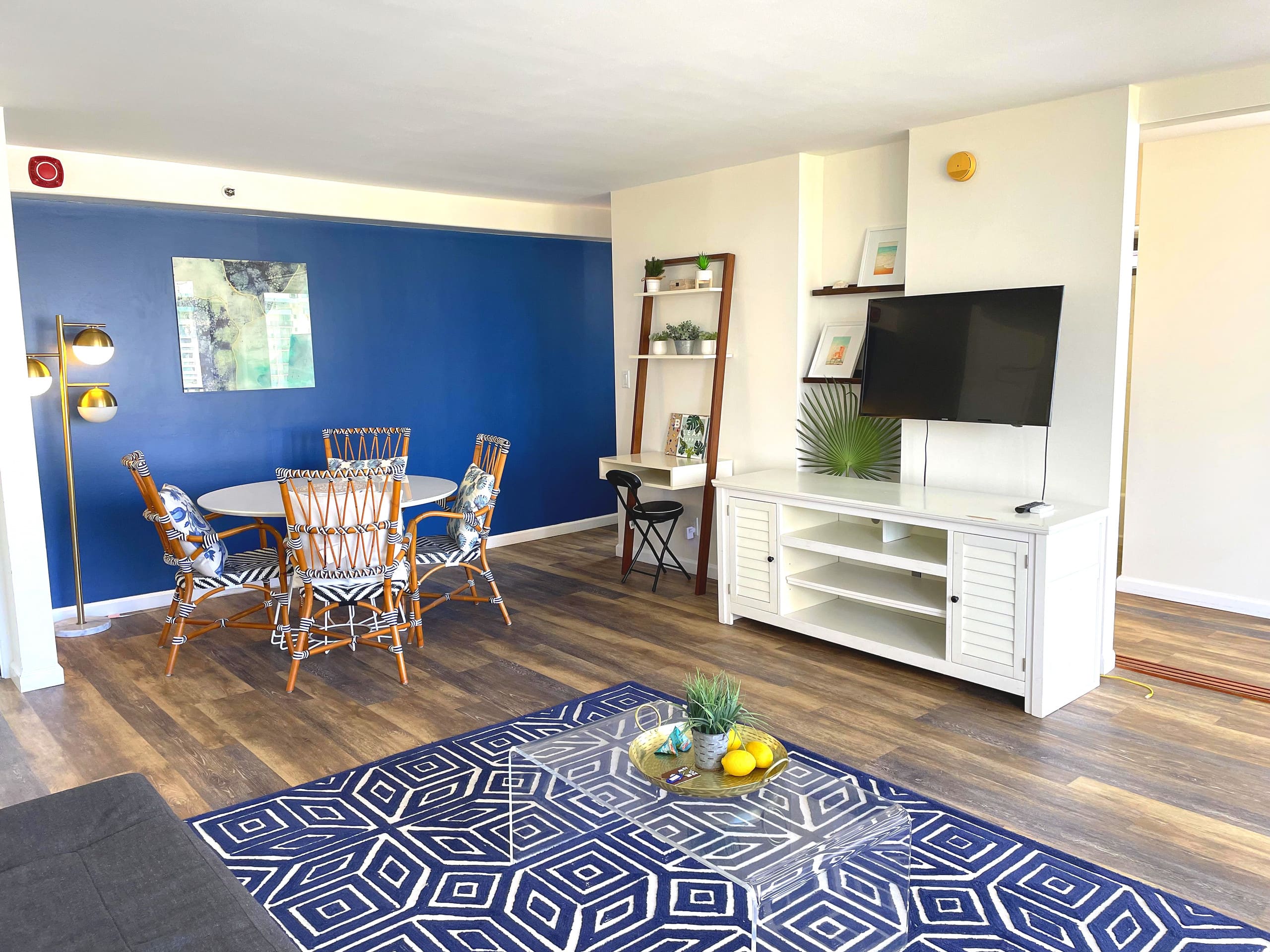 Condo in Honolulu · ★4.68 · 1 bedroom · 3 beds · 1 private bath - Image 10