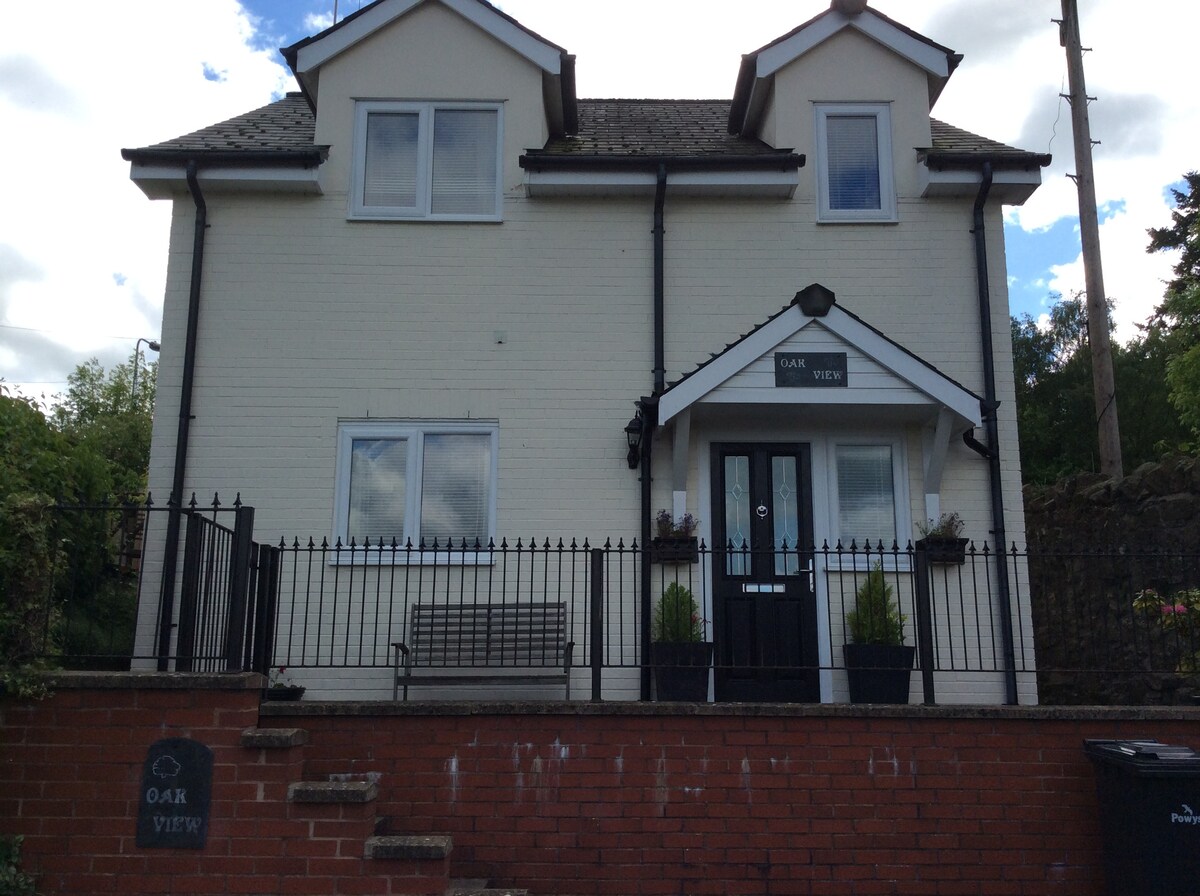 to the cosy country cottage in Presteigne. Houses for Rent in