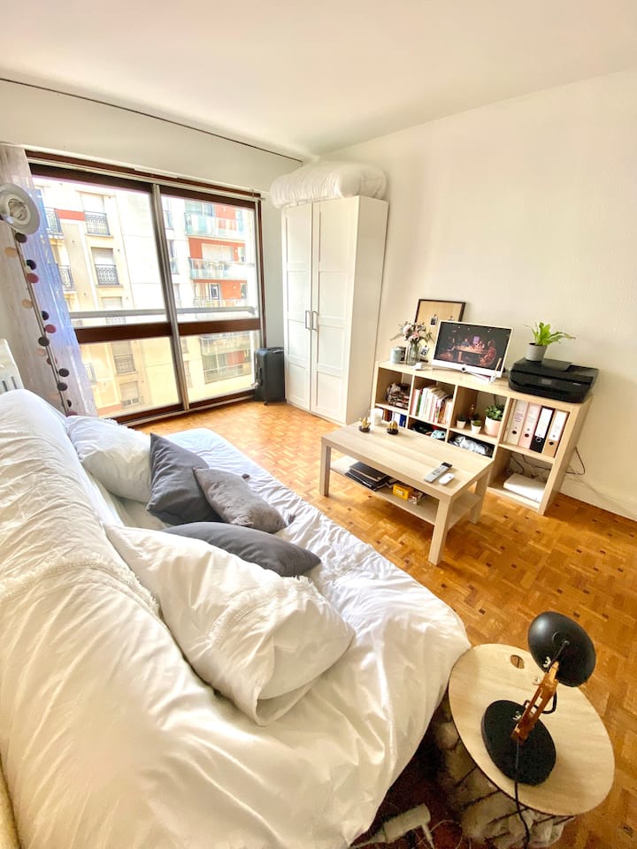 Studio lumineux à 20 min en métro de Paris centre Appartements à