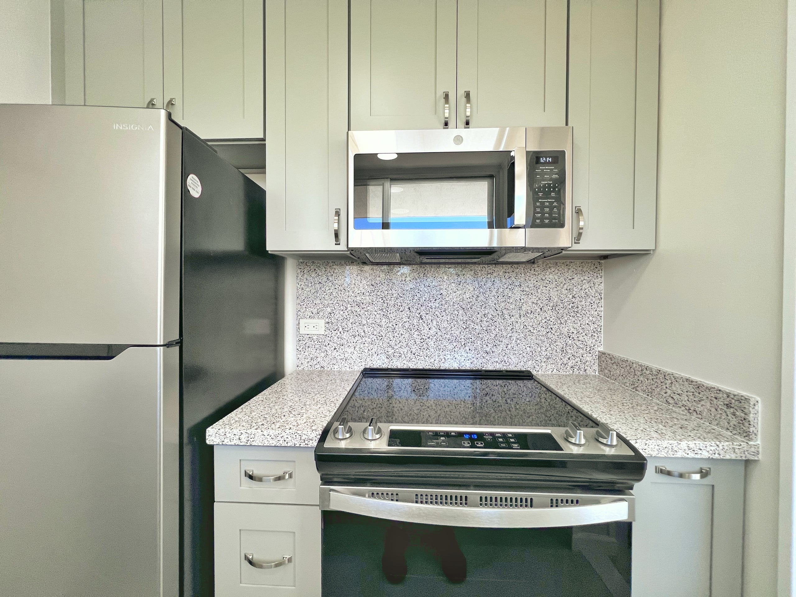 Condo in Honolulu · ★4.84 · 1 bedroom · 2 beds · 1 private bath - Image 6