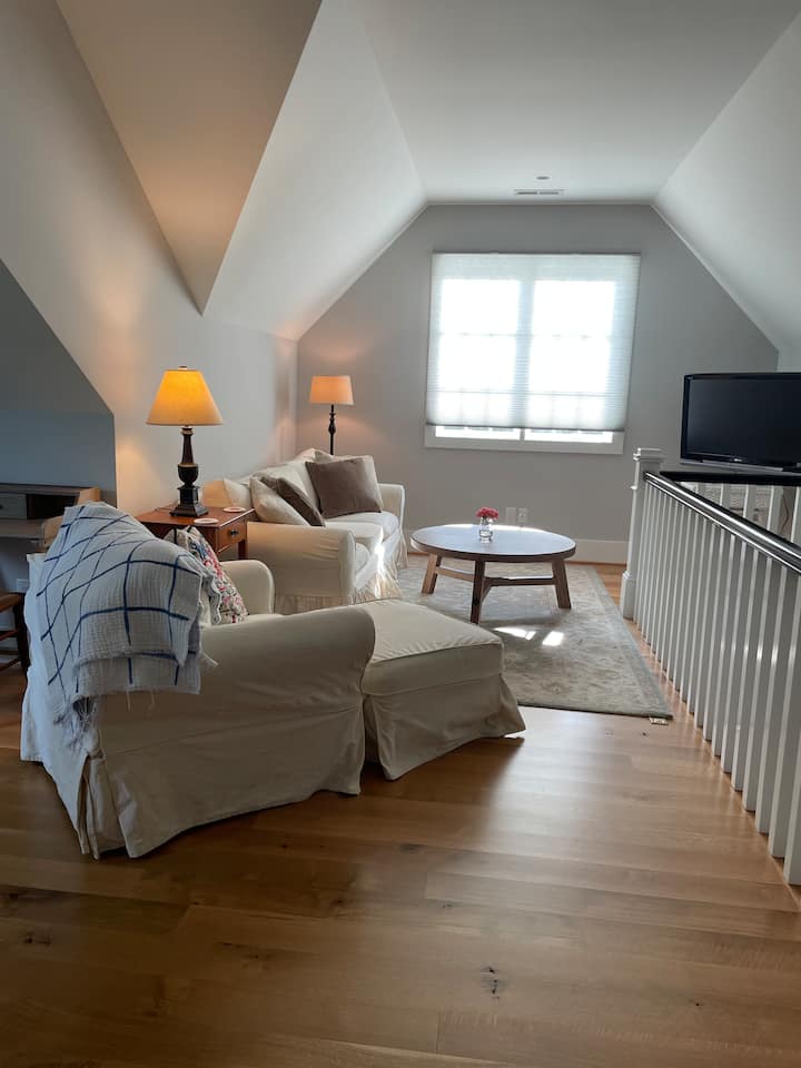 Private Suite With Kitchenette. Walk To Downtown! - Hillsborough, NC