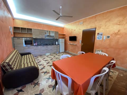 Proprietà Airbnb di successo: [200m from the Sea] Large Private Patio with BBQ a Castelvetrano
