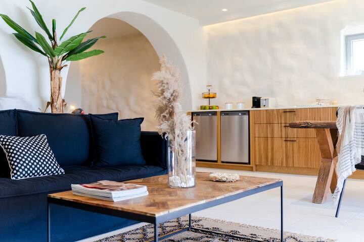 One Hundred Doors managed Airbnb listing 3