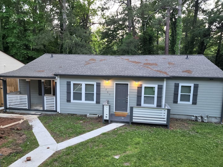 Open Concept, Cozy, And Spacious Home - Atlanta, GA
