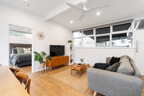Popular Airbnb listing: Modern Stylish Self-contained Apartment in Adelaide