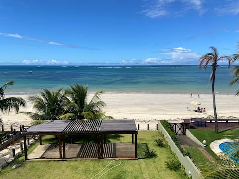 Popular Airbnb listing: Beachfront apartment with a cinematic view in Tamandaré