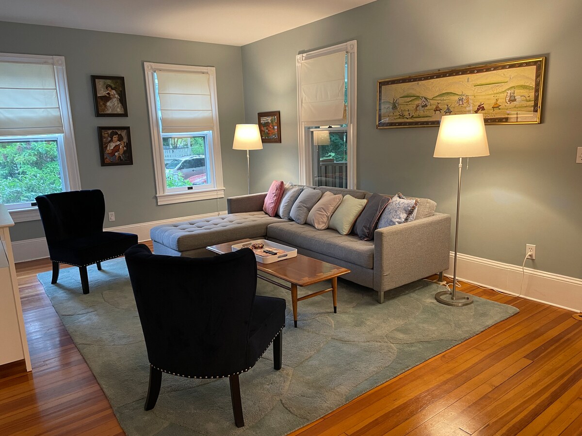 Top Airbnb: Modern Victorian- Walk to Town in Great Barrington