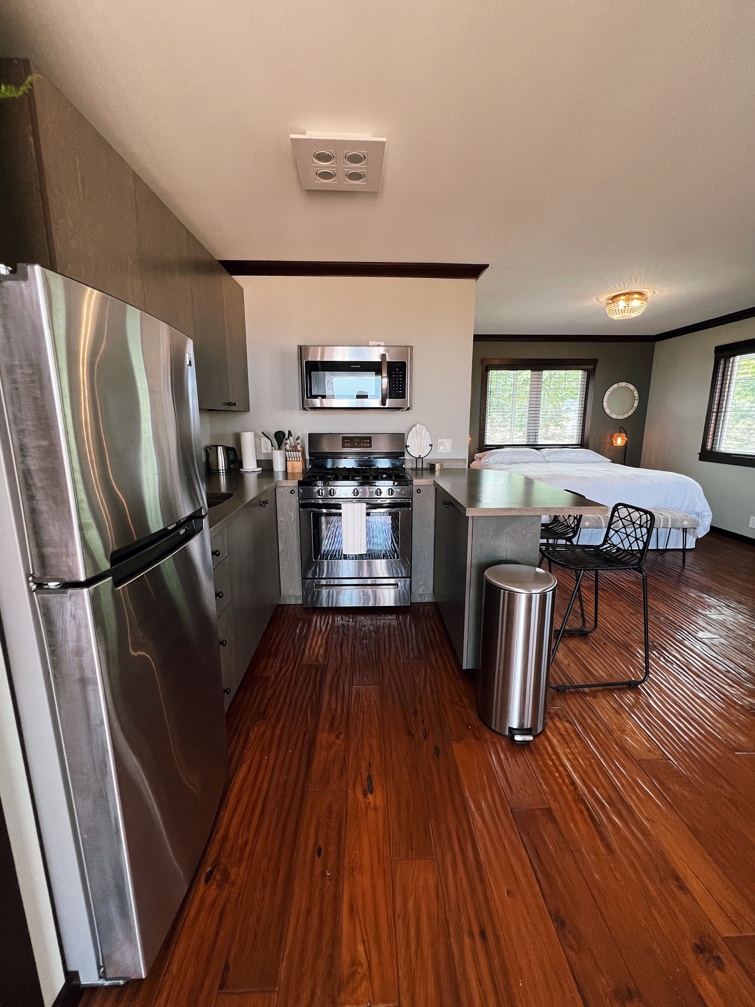 Anuhea House Akau - Beautiful custom-built studio - Photo 10