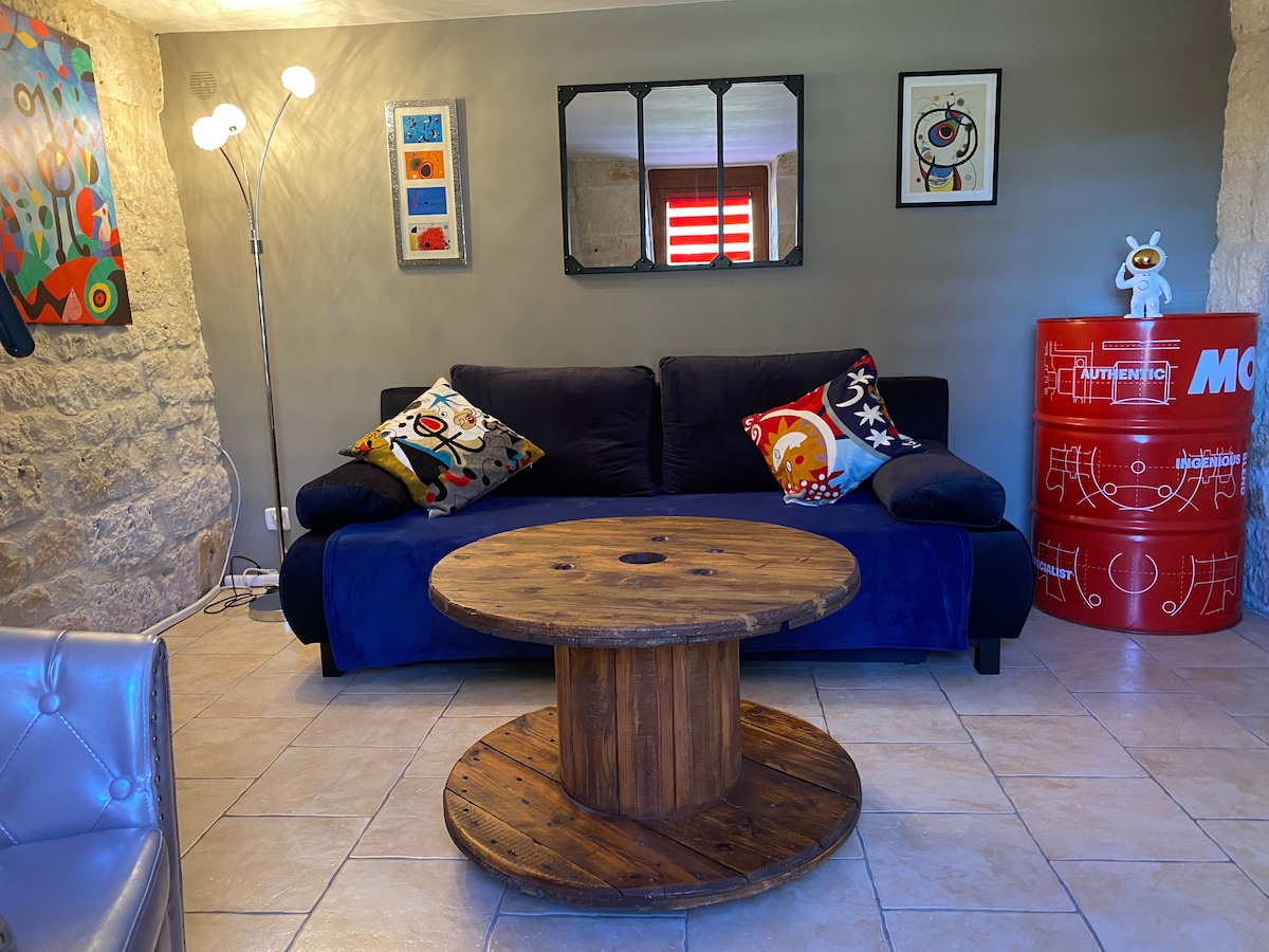 Successful Airbnb property: Unique stay in a dovecote with pool for 4 people in Lot