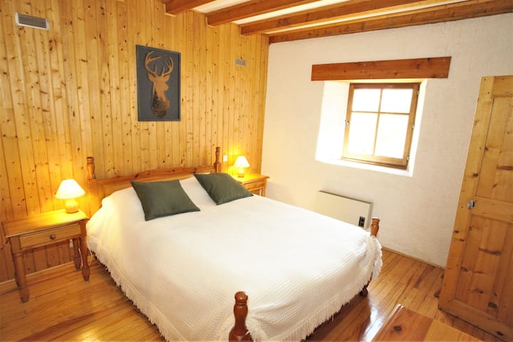 Родителска соба со бања 160X190