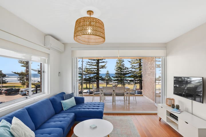 Manly Beach Front with Spectacular Views