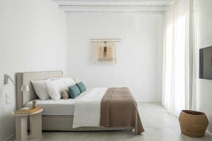 Mykonos Esti Villa Salvia gallery image 2