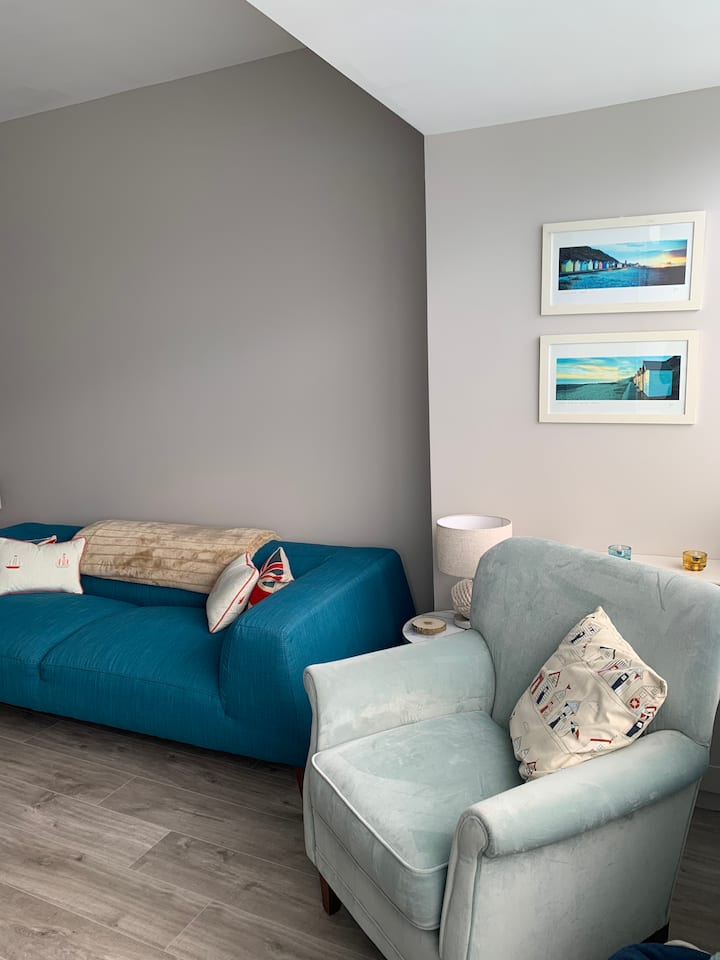 1 Bed Flat With Outside Space And Moments From Sea - West Runton