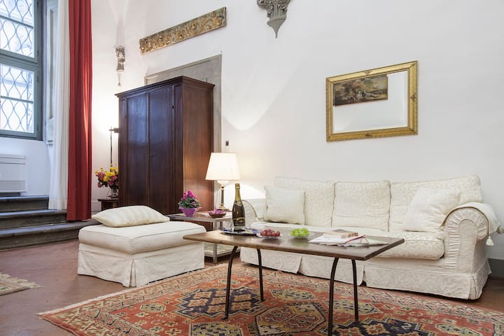 Palazzo Del Pugliese Suite - Florencia