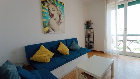Seaside terrace in Lucrino