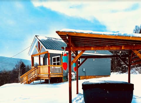 Alma - Fundy Hideaway *Hot Tub*