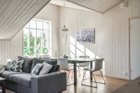 Exclusive apartment with private location in Lindvallen