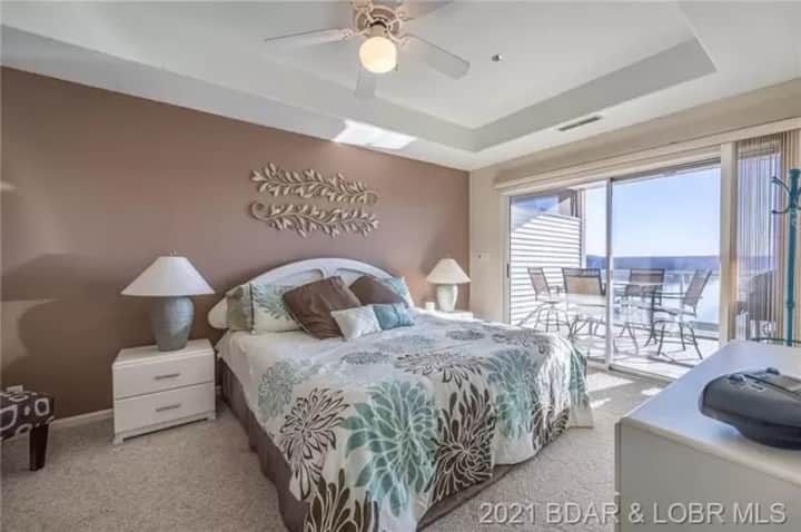 King Master Suite yenye mwonekano. * swoon *