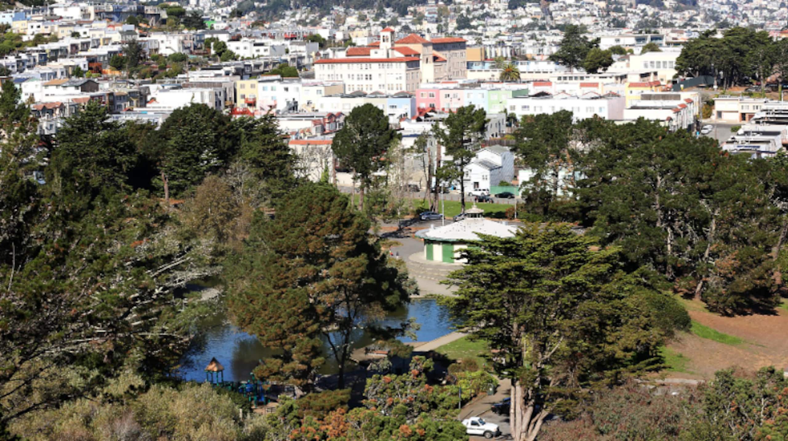 Home in San Francisco · ★4.87 · 4 bedrooms · 4 beds · 2 baths - Image 21