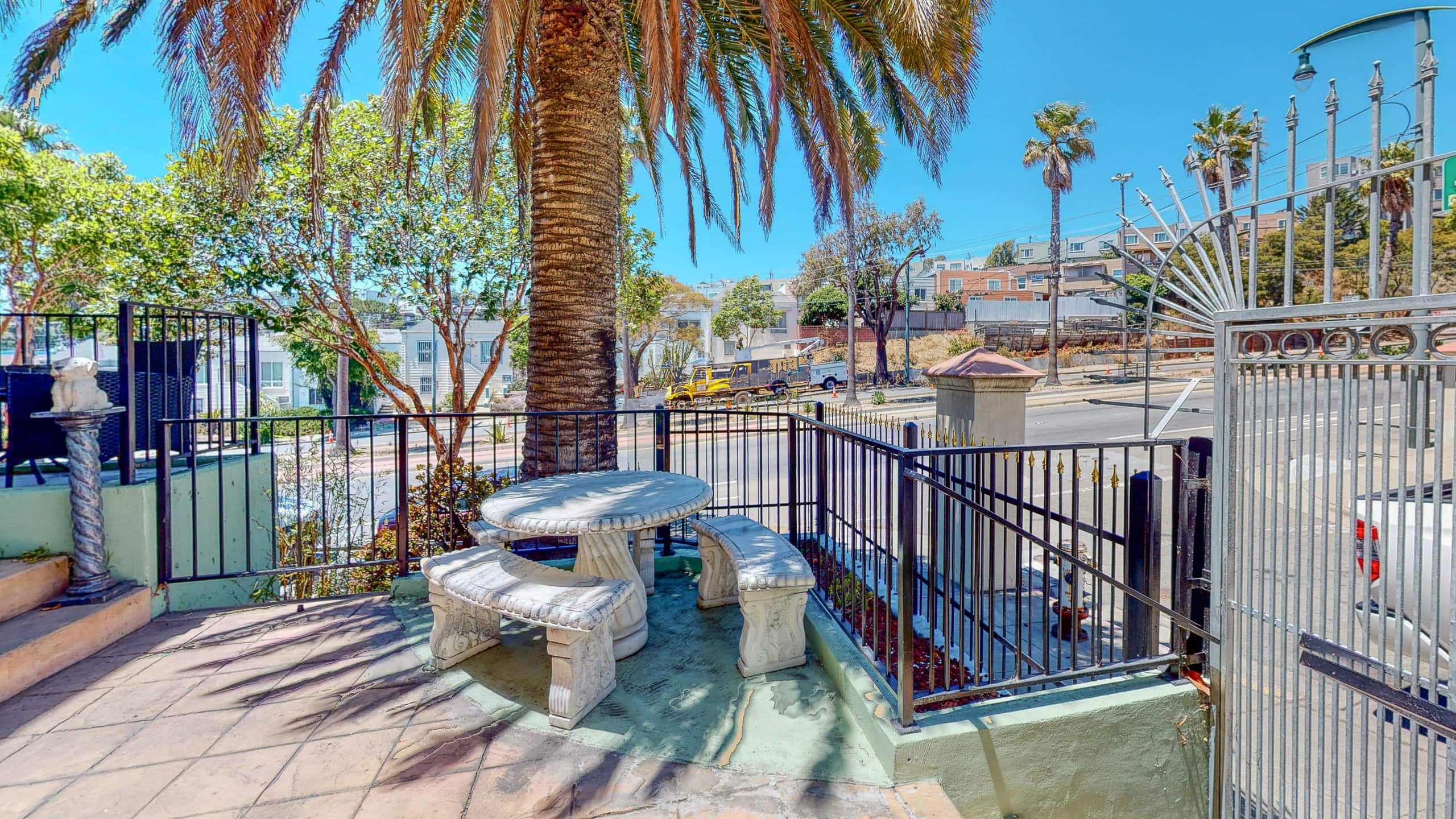 Home in San Francisco · ★4.87 · 4 bedrooms · 4 beds · 2 baths - Image 23