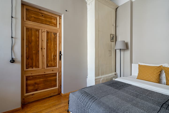 Svaki je detalj stana obnovljen s najvećom pažnjom.
