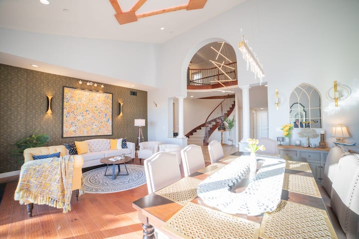 Luxury Suite In Mansion With Stunning Bay Views 😍 - Hayward, CA