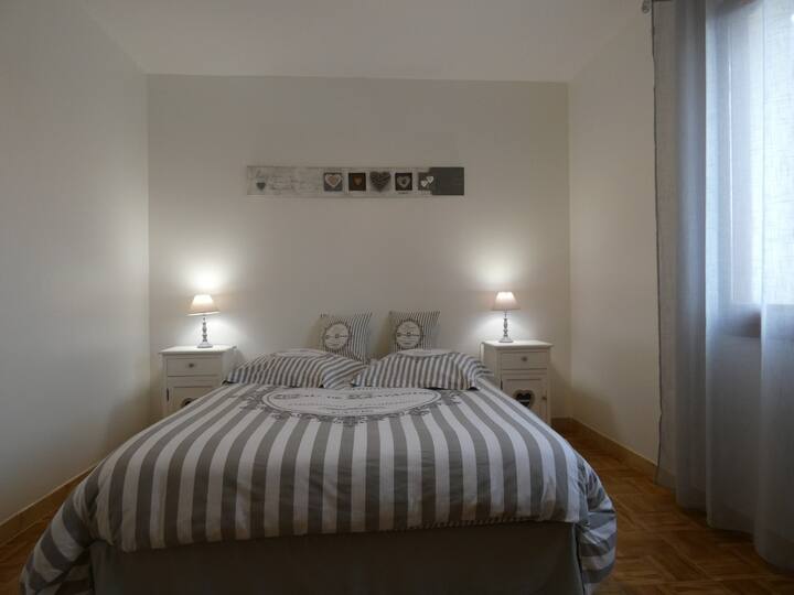 საძინებელი 1