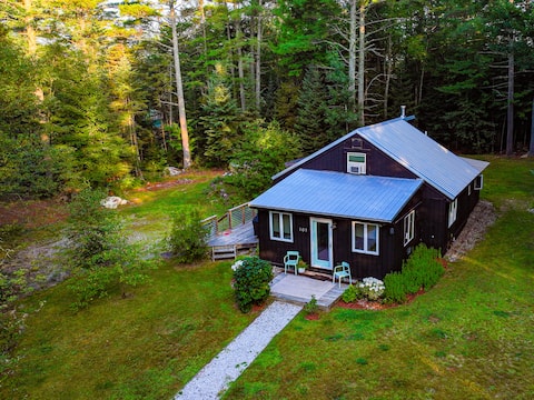 Cheerful Cabin in the White Mountains w/ Sauna