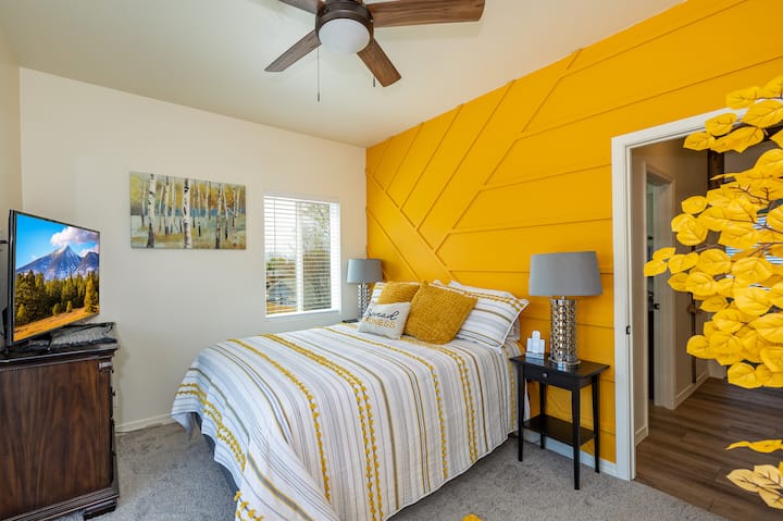 Sunshine room with comfy Queen adjustable bed