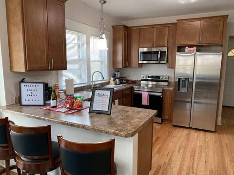 Surfs Up! Pro Cleaned, Self Check in - Sleeps 14