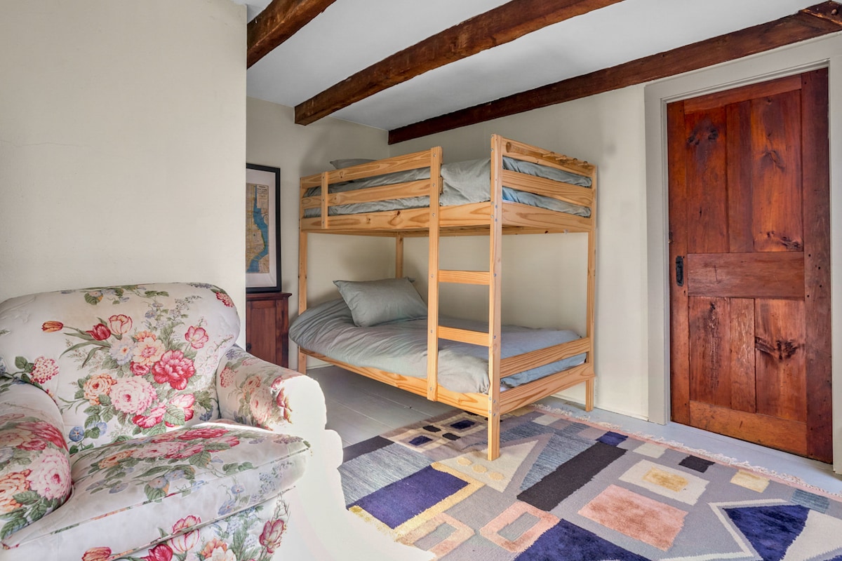 Attic bedroom, especially appropriate for younger guests.