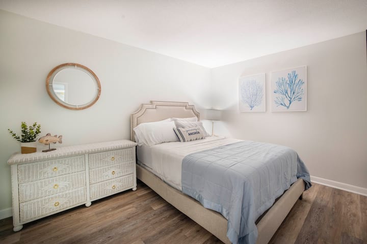 加大双人床，房间