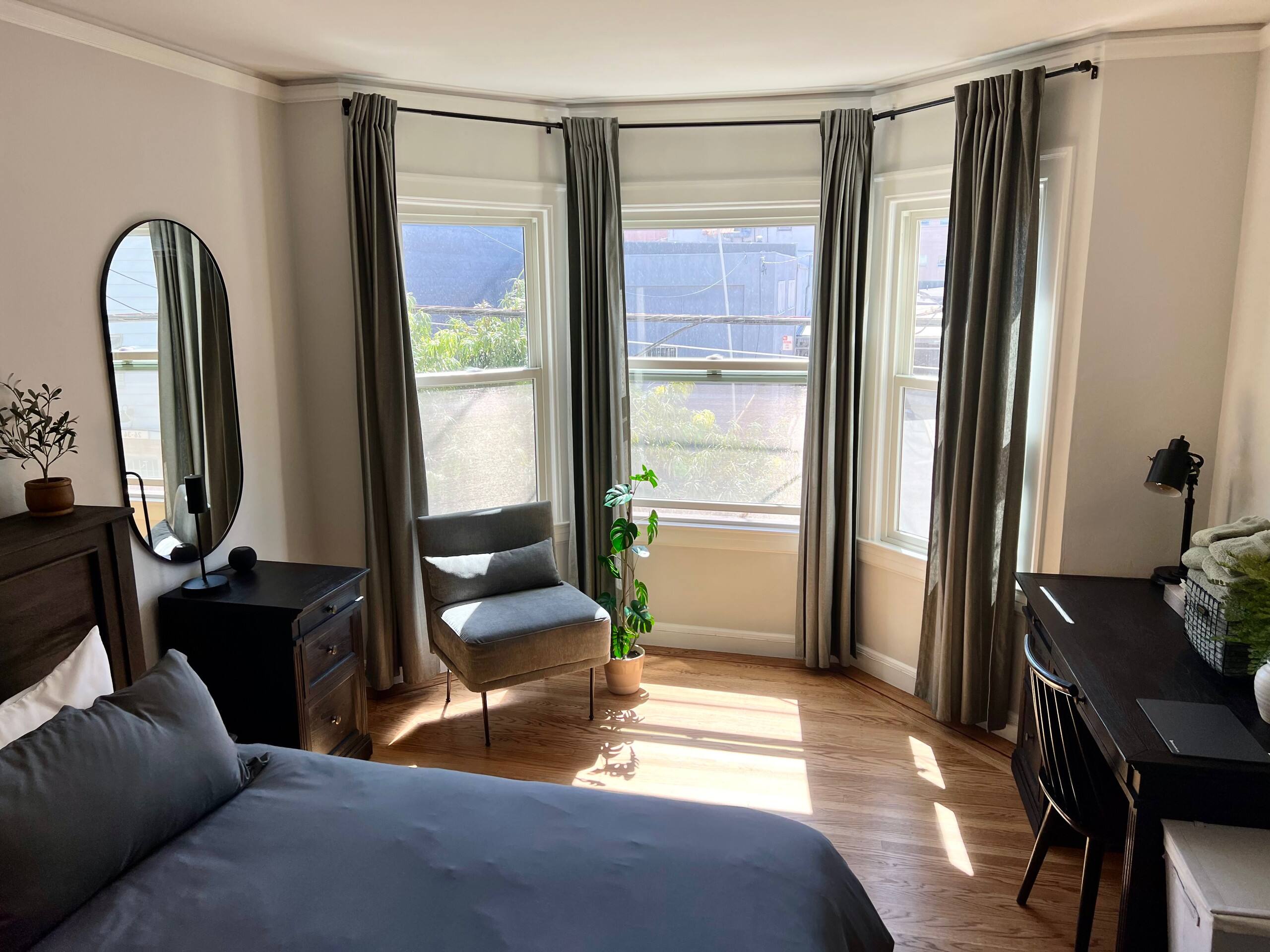 Condo in San Francisco · ★4.98 · 1 bedroom · 1 bed · 1 bath - Image 23