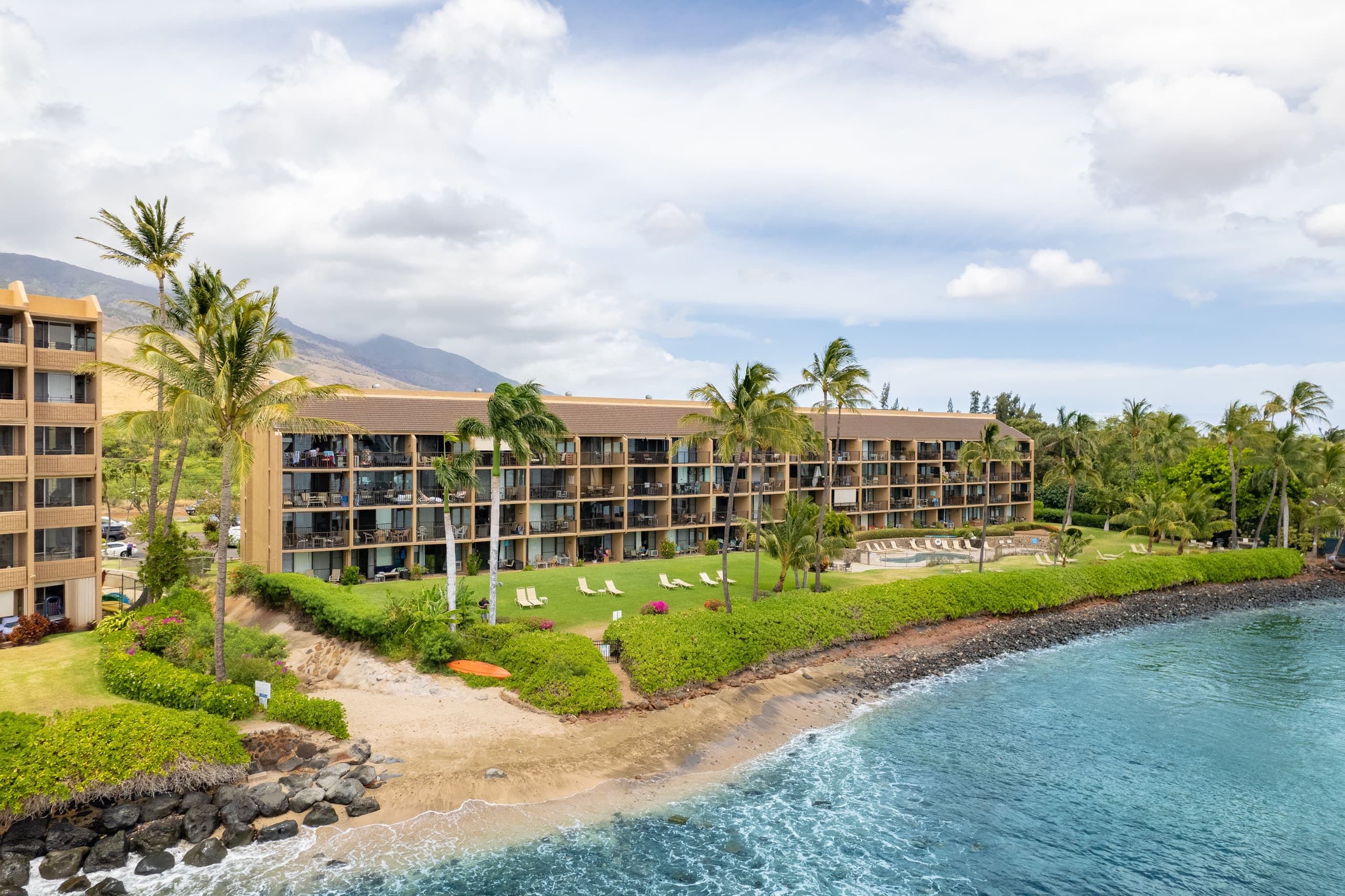 Condo in Wailuku · ★4.91 · 1 bedroom · 1 bed · 1 private bath - Image 14