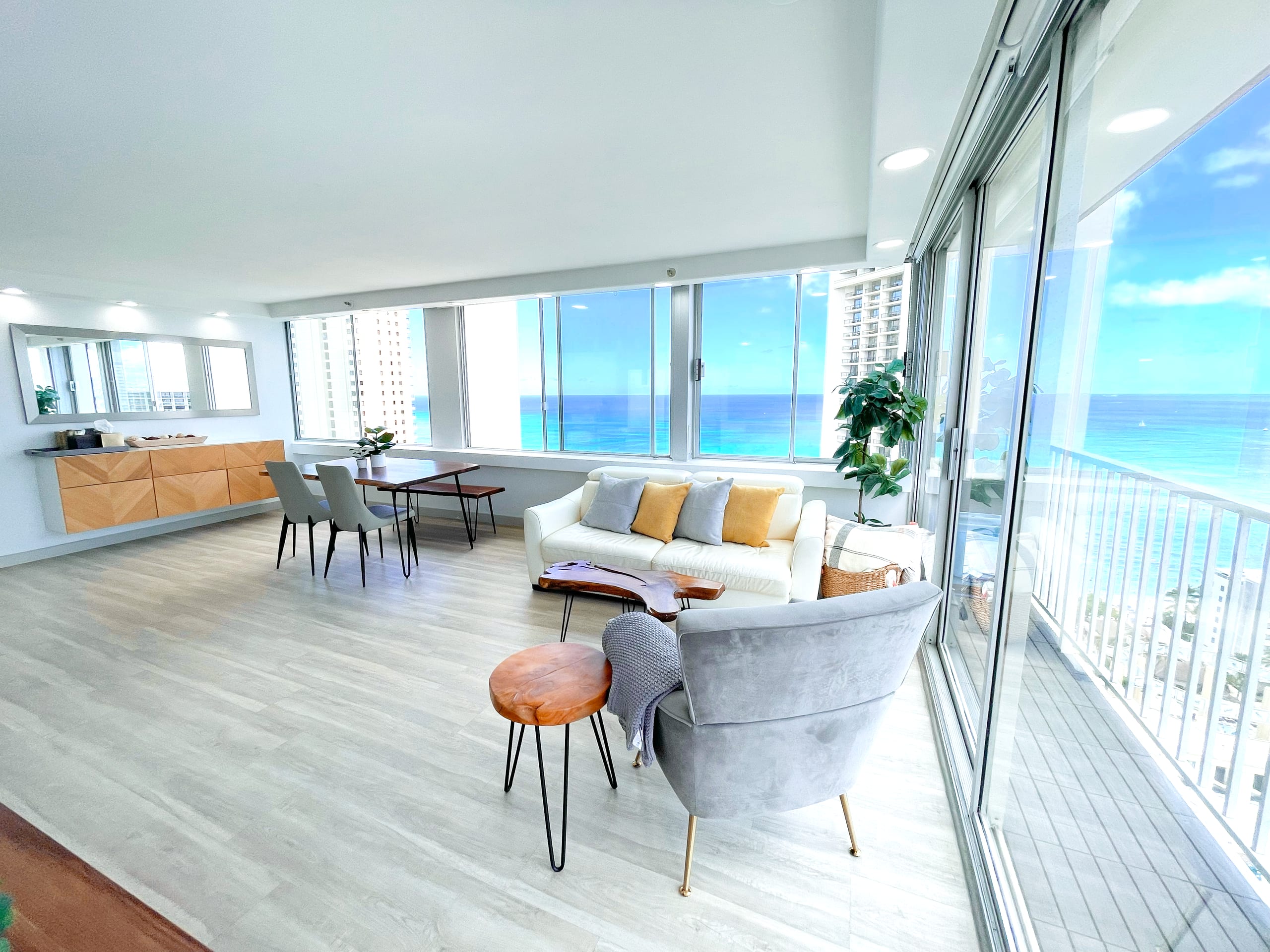 Condo in Honolulu · ★4.91 · 1 bedroom · 2 beds · 1 private bath - Image 1