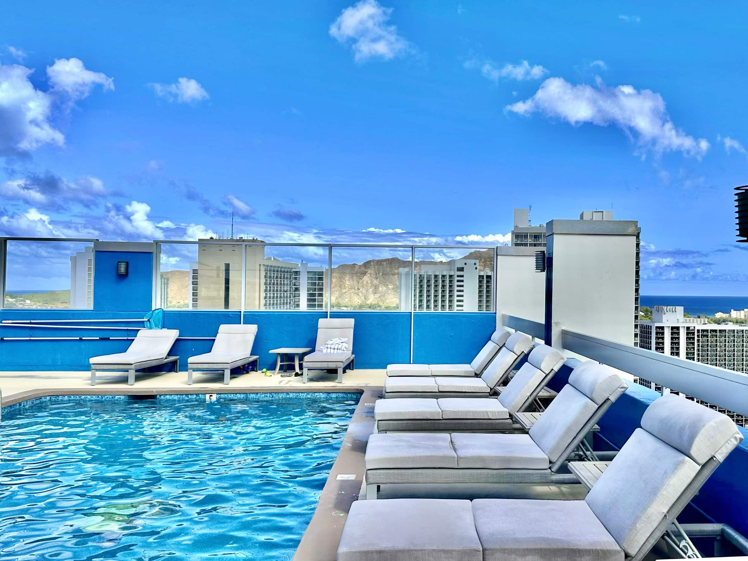 Condo in Honolulu · ★4.91 · 1 bedroom · 2 beds · 1 private bath - Image 21