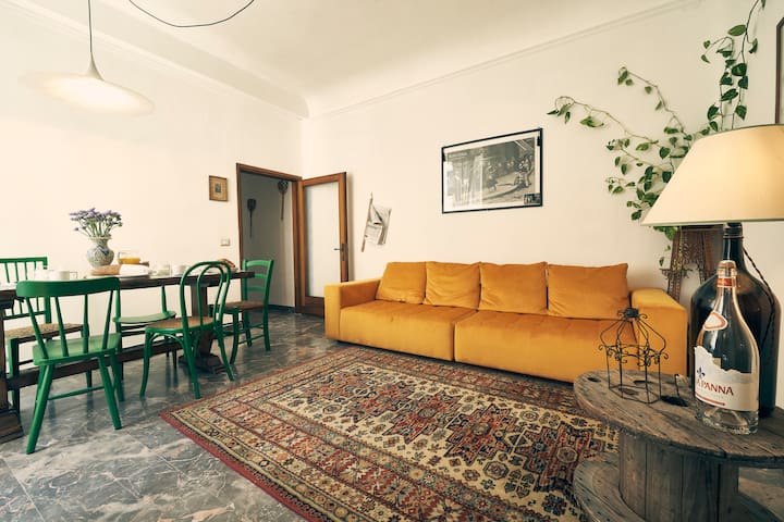 San Lorenzo Charming, Stylish and Cosy Apartment