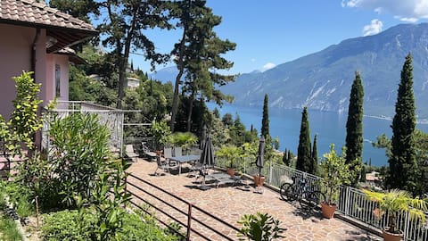 Vacation home in Bassanega with a view of Lake Garda