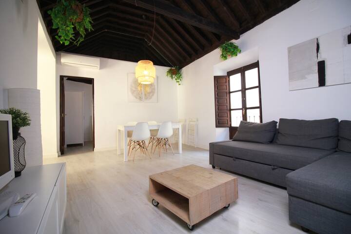 Riad Puertas Del Albaicin managed Airbnb listing 3