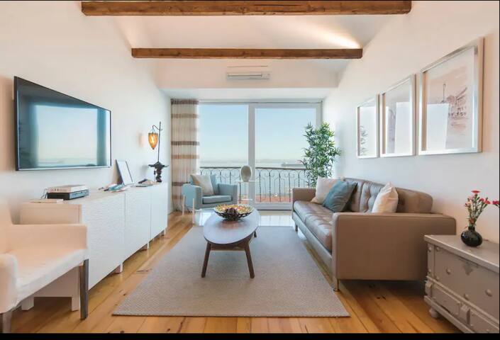 Best View and Location @ Alfama Best River View gallery image 2