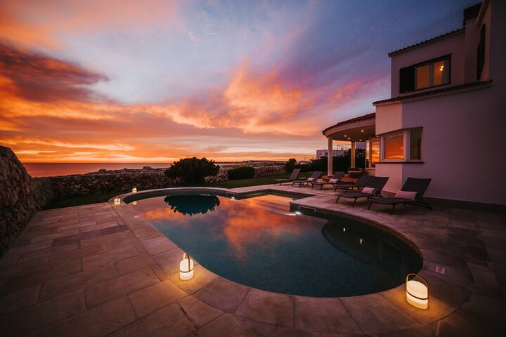 OCEANFRONT MEDITERRANEAN LUXURY VILLA IN MENORCA