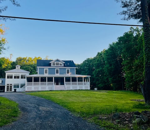 Jewel House NEW Oversized Country, Quiet Retreat