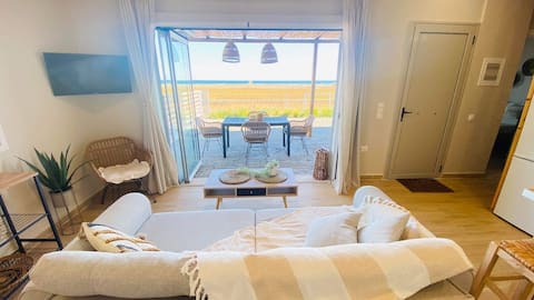 Boho  Vibes - Beachfront -  Private Veranda