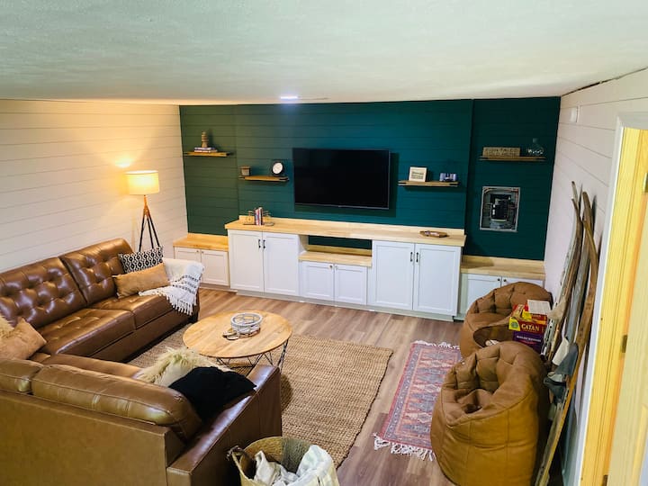 Segunda sala de estar/litera.  Dos literas dobles. 