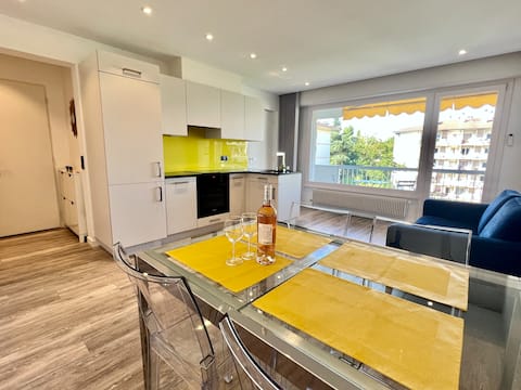 Successful Airbnb property: Small nest close to the lake in Annecy
