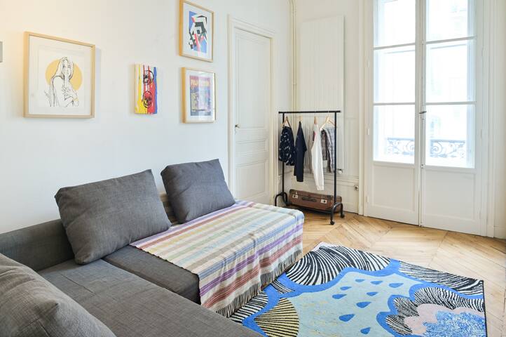 Vieux Lyon : grand appartement artiste gallery image 5